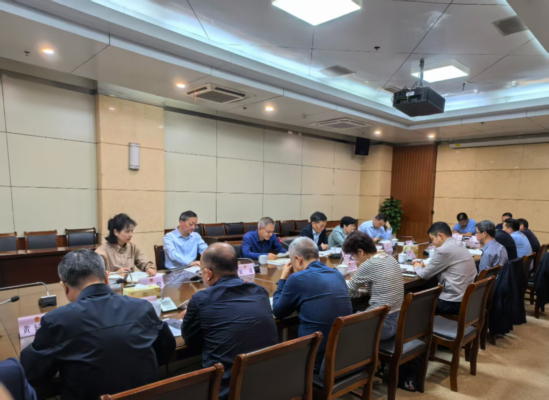 全市人大監察和司法工作座談會召開